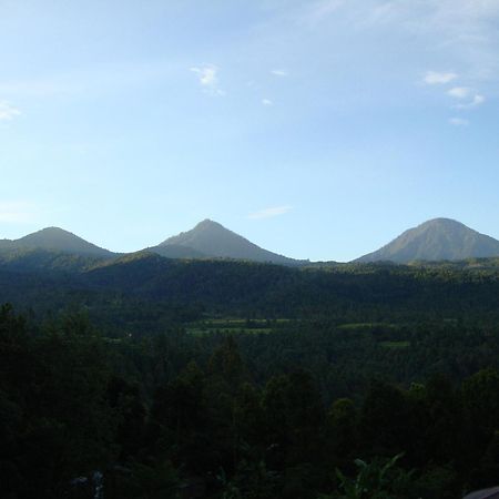 Edy Homestay Мундук Екстер'єр фото