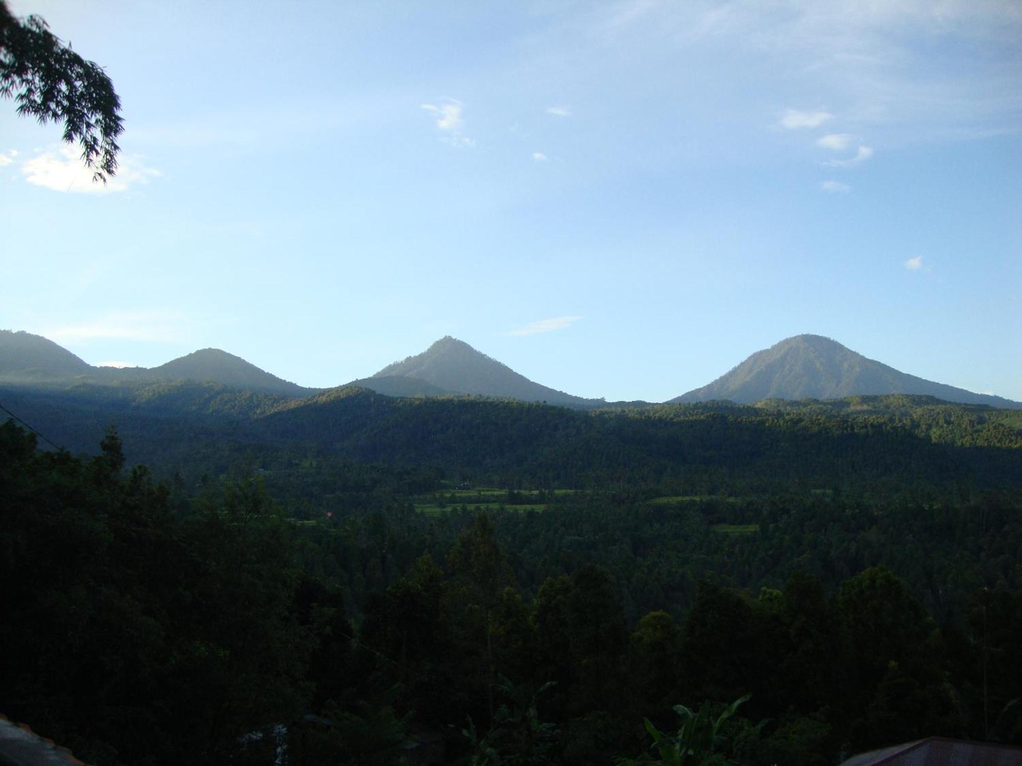Edy Homestay Мундук Екстер'єр фото